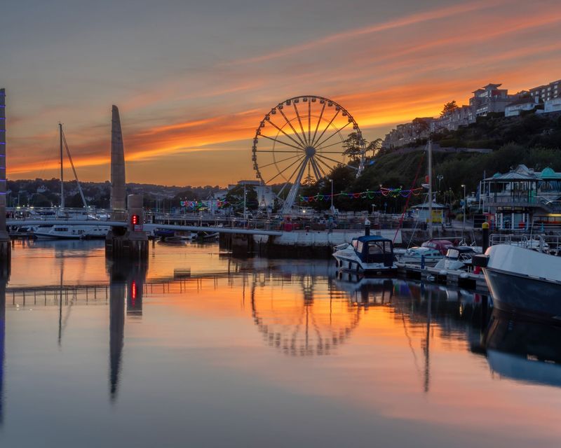 TORQUAY SOGGIORNO STUDIO 2.jpeg